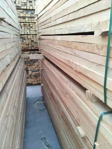 山东鑫润田木业常年销售以及定尺加工2米到2.9米之间方木 板材,可用于建筑木方 托盘料 家具料等,欢迎来电咨询 风险